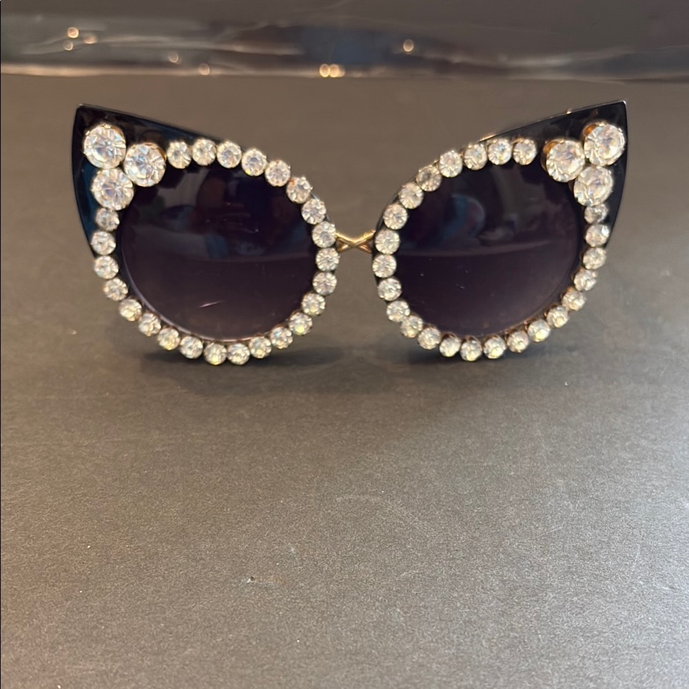 Elegant Black and Gold Sunglasses with Crystal Accents